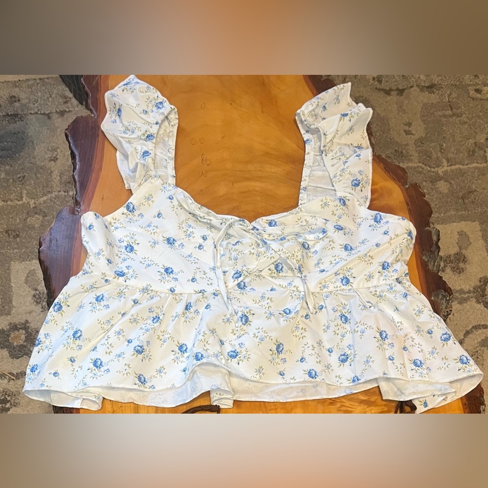 Floral Ruffle Tie-Front Crop Top - Blue/White
